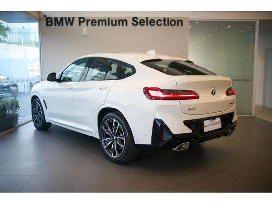 BMW-X4-2024