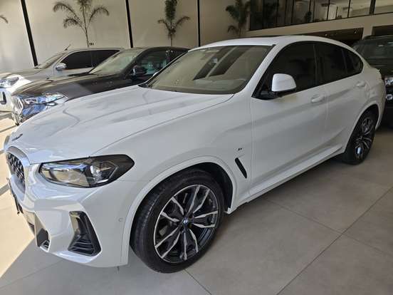 BMW-X4-2023