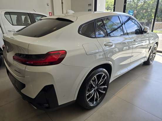 BMW-X4-2.0 16V GASOLINA XDRIVE30I M SPORT STEPTRONIC BMW-X4-2023