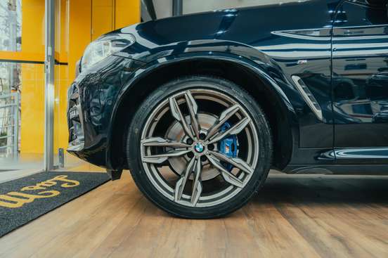 BMW-X4-2021