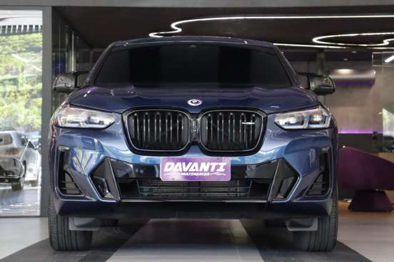 BMW-X4-2022