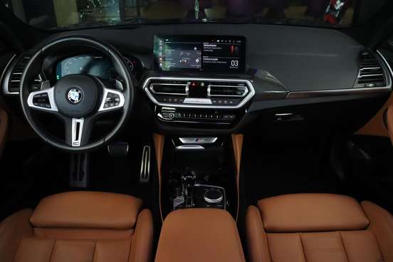 BMW-X4-2022