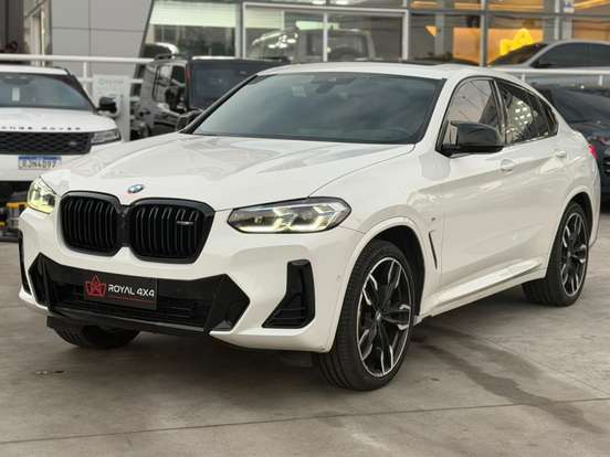 BMW-X4-2022