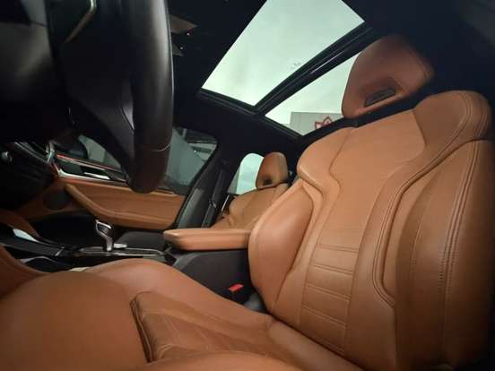 BMW-X4-2022