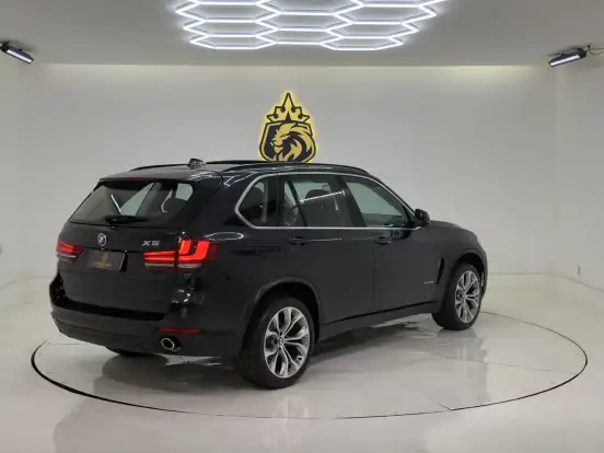 BMW-X5-3.0 4X4 30D I6 TURBO DIESEL 4P AUTOMÁTICO BMW-X5-2016