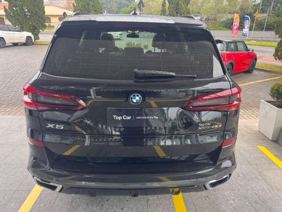 BMW-X5-2022