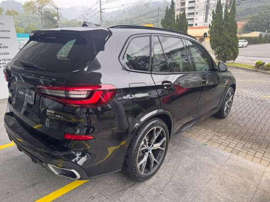 BMW-X5-3.0 I6 TURBO HÍBRIDO XDRIVE45E M SPORT AUTOMÁTICO BMW-X5-2022