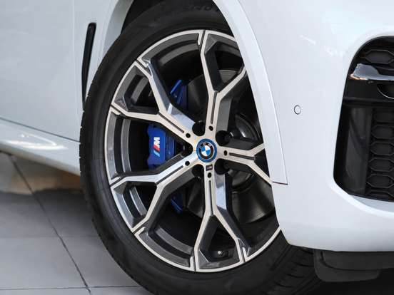 BMW-X5-2022