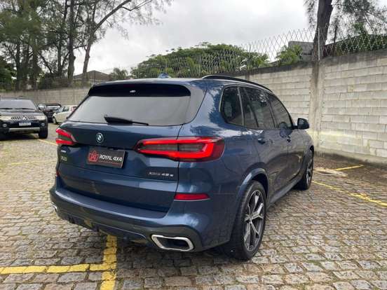 BMW-X5-3.0 I6 TURBO HÍBRIDO XDRIVE45E M SPORT AUTOMÁTICO BMW-X5-2022