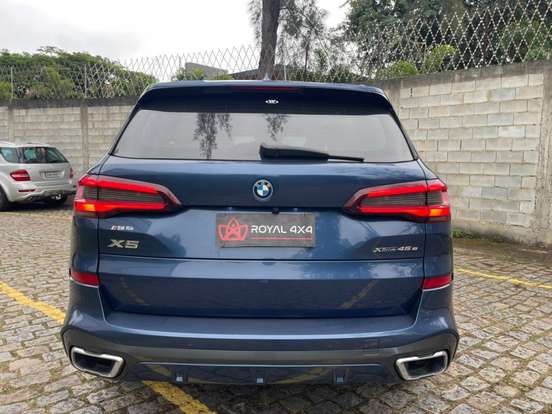 BMW-X5-3.0 I6 TURBO HÍBRIDO XDRIVE45E M SPORT AUTOMÁTICO BMW-X5-2022