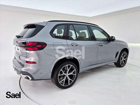 BMW-X5-2025