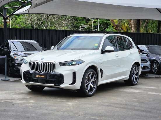 BMW-X5-3.0 I6 TURBO HÍBRIDO XDRIVE50E M SPORT AUTOMÁTICO BMW-X5-2023