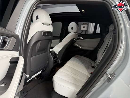 BMW-X6-3.0 TWINPOWER GASOLINA XDRIVE40I M SPORT AUTOMÁTICO BMW-X6-2025