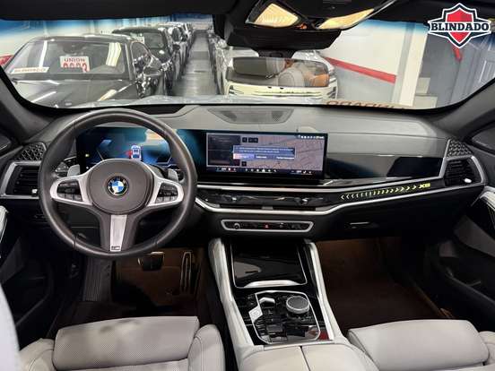 BMW-X6-3.0 TWINPOWER GASOLINA XDRIVE40I M SPORT AUTOMÁTICO BMW-X6-2025