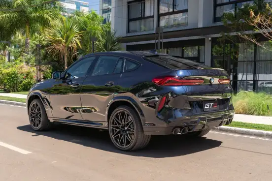 BMW-X6-2021