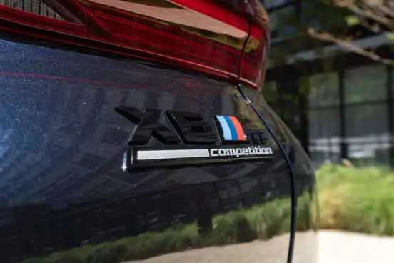 BMW-X6-2021