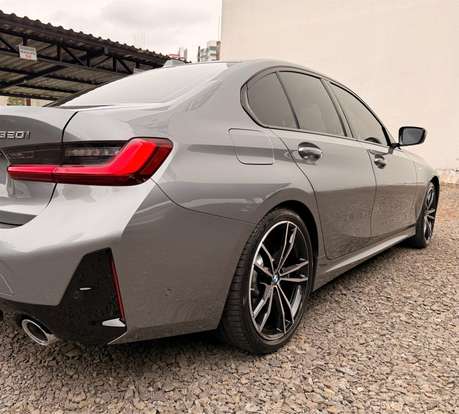 BMW-320i-2024