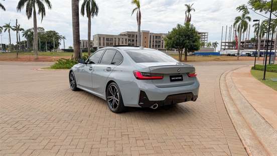 BMW-320i-2024