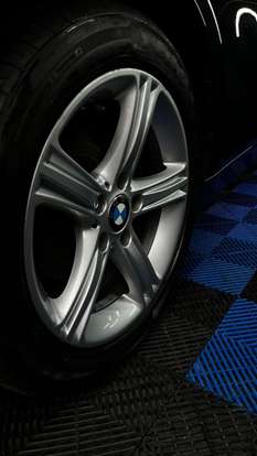 BMW-320i-2012