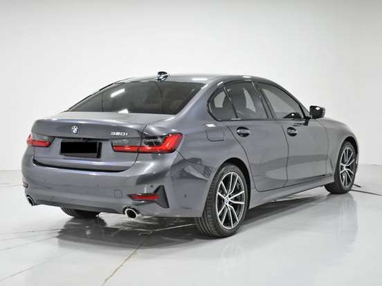 BMW-320i-2.0 16V TURBO GASOLINA SPORT AUTOMÁTICO BMW-320i-2019