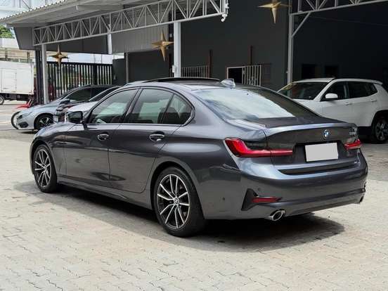BMW-320i-2.0 16V TURBO GASOLINA SPORT GP AUTOMÁTICO BMW-320i-2020