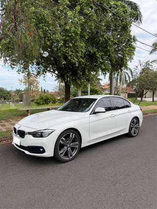 BMW-320i-2017