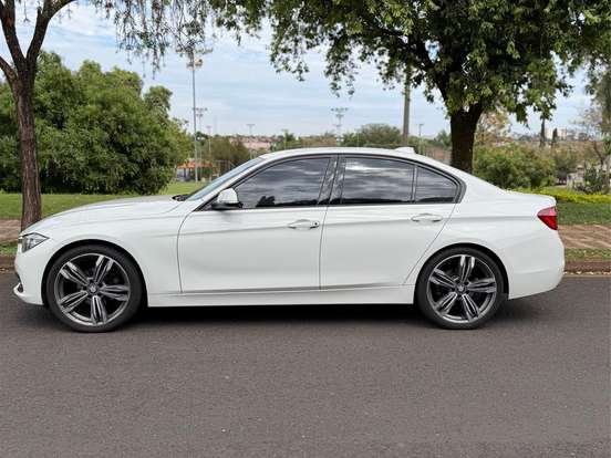 BMW-320i-2.0 SPORT 16V TURBO ACTIVE FLEX 4P AUTOMÁTICO BMW-320i-2017