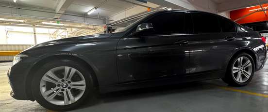 BMW-320i-2016