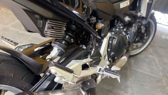 BMW-F 900 R SPORT-2022