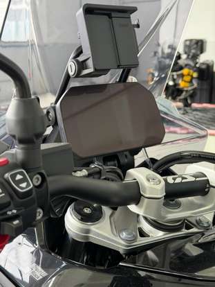BMW-R 1300 GS ADVENTURE TRIPLE BLACK BMW-R 1300 GS ADVENTURE TRIPLE BLACK-2025