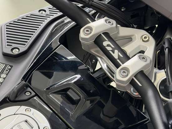 BMW-R 1300 GS ADVENTURE TRIPLE BLACK BMW-R 1300 GS ADVENTURE TRIPLE BLACK-2025