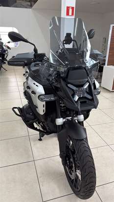 BMW-R 1300 GS ADVENTURE TRIPLE BLACK-2025