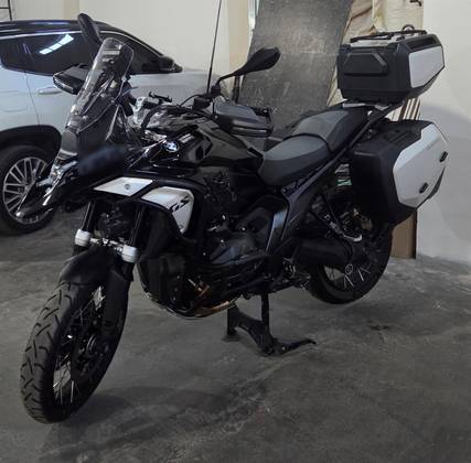 BMW R 1300 GS TRIPLE BLACK 