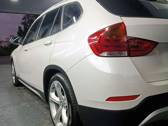 BMW-X1-2.0 16V TURBO GASOLINA SDRIVE20I 4P AUTOMÁTICO BMW-X1-2013