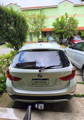 BMW-X1-2013