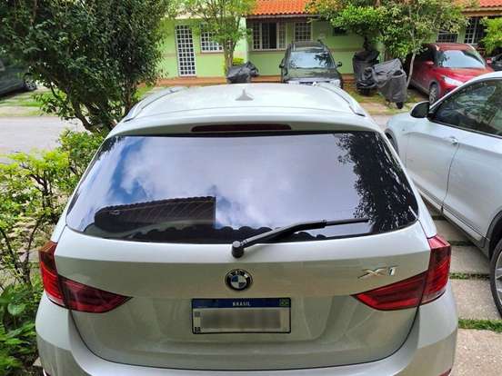 BMW-X1-2.0 16V TURBO GASOLINA SDRIVE20I 4P AUTOMÁTICO BMW-X1-2013