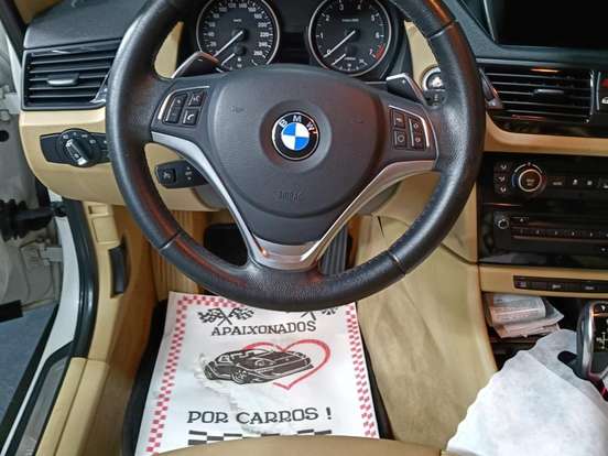 BMW-X1-2.0 16V TURBO GASOLINA SDRIVE20I 4P AUTOMÁTICO BMW-X1-2013