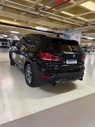 BMW-X1-2021