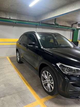 BMW-X1-2021