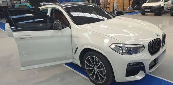 BMW-X4-2020