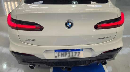 BMW-X4-2020