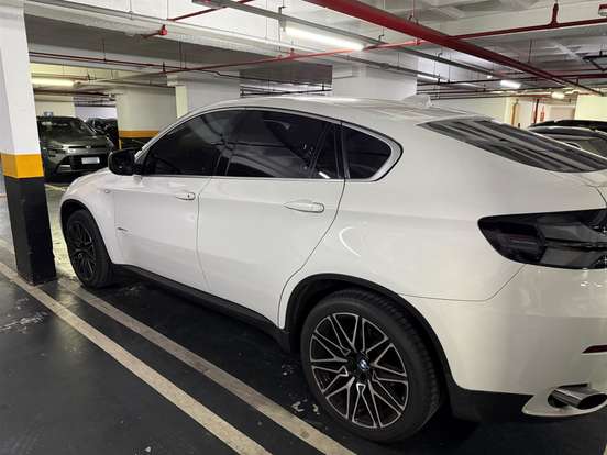 BMW-X6-2014