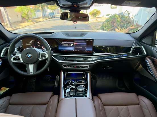BMW-X6-2025