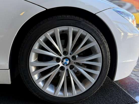 BMW-Z4-2.0 16V TURBO GASOLINA SDRIVE20I AUTOMÁTICO BMW-Z4-2013