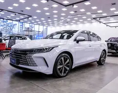 BYD KING 1.5 DM-I PHEV GL AUTOMÁTICO BYD KING 1.5 DM-I PHEV GL AUTOMÁTICO