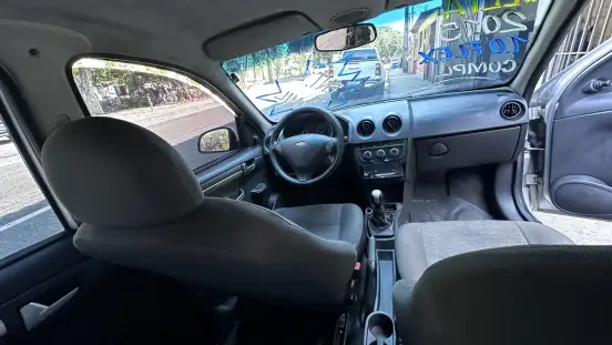 CHEVROLET-CELTA-2015