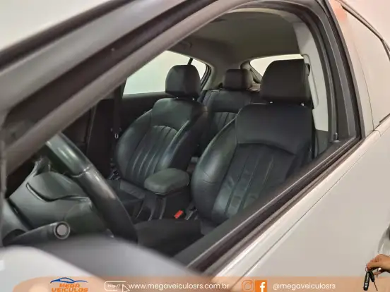 CHEVROLET-CRUZE-2013