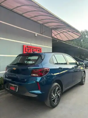 CHEVROLET-ONIX-2023