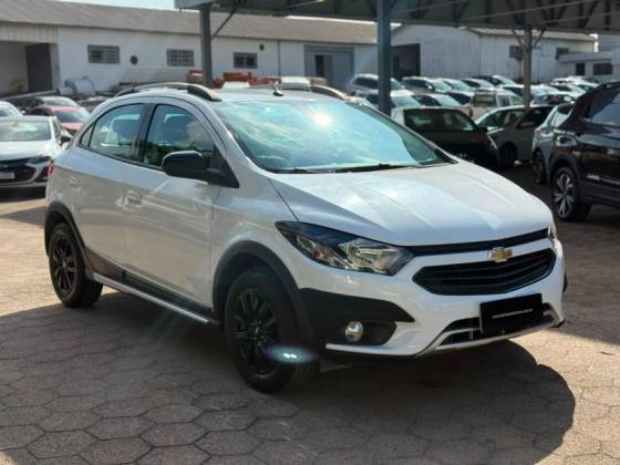 CHEVROLET ONIX 1.4 MPFI ACTIV 8V FLEX 4P AUTOMÁTICO
