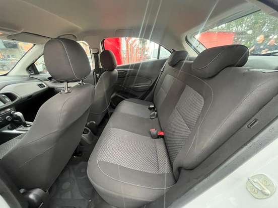 CHEVROLET-ONIX-2016